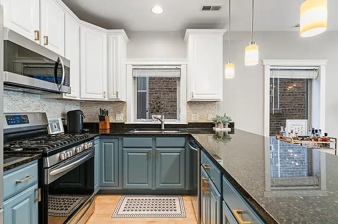 2713 W Augusta Blvd #2 — Photo 4