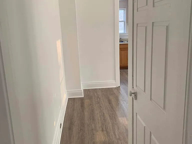 1644/1646 E Chocolate Ave — Photo 2