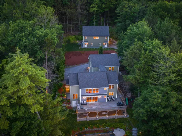 109 Leeward Shores Road, Moultonborough, NH 03254
