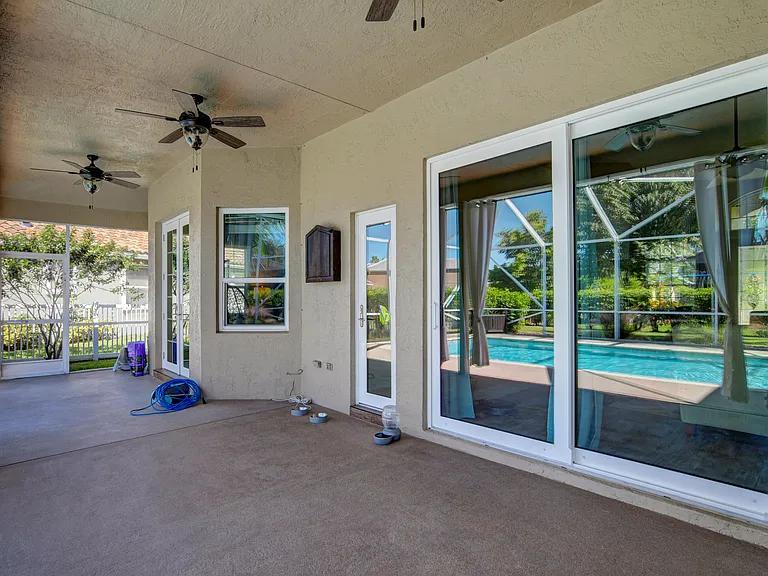 21707 Abington Ct — Photo 15