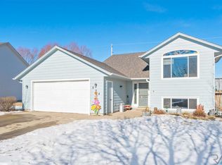804 E Magnolia Dr, Brandon, SD 57005
