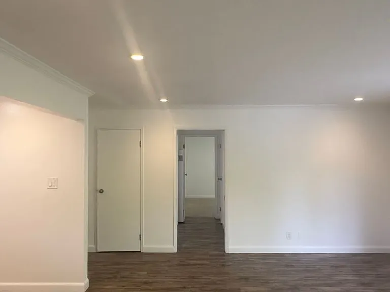 565 Chestnut St. — Photo 9