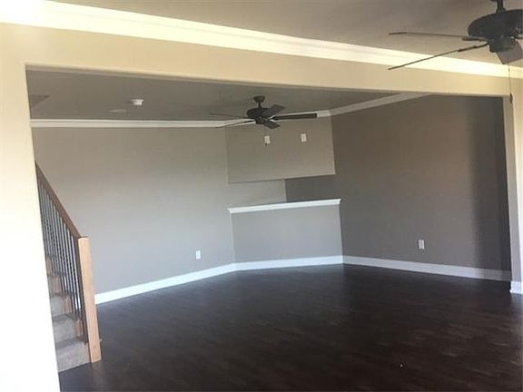 5th image of 5224 Country Club Dr