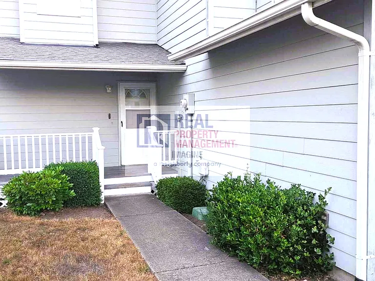 15323 Berry Valley Dr SE — Photo 2