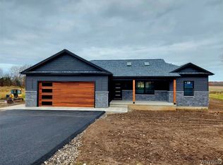 3187 Ridge Rd, Ransomville, NY 14131