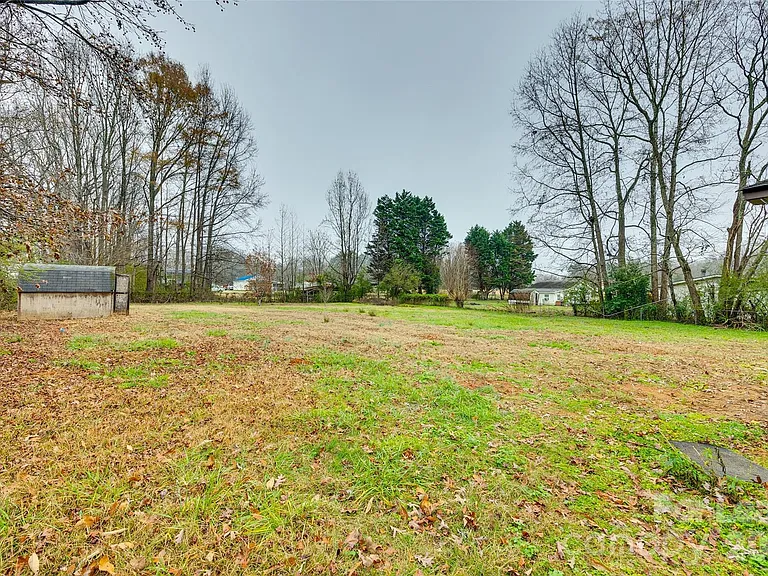 128 Summerglen Dr — Photo 23