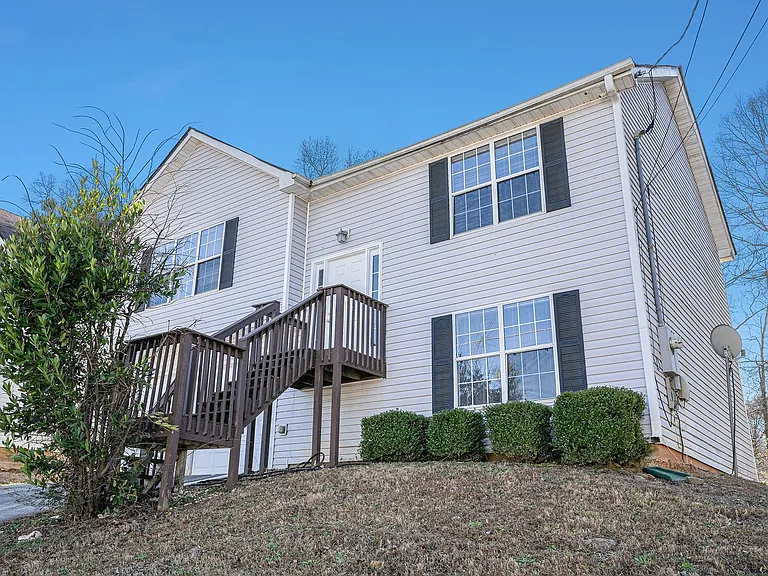 4357 Ward Bluff Ct — Photo 3