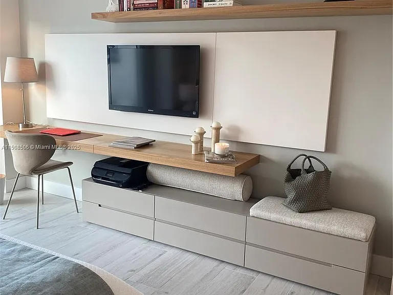199 Ocean Lane Dr #1112 — Photo 5