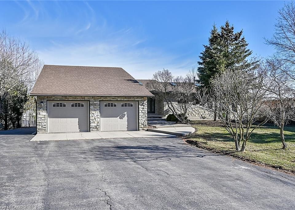 1st image of 233 Green Mountain Rd E