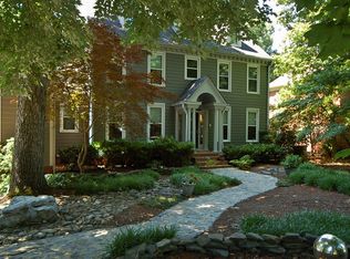 1815 Hobbs Rd, Greensboro, NC 27410