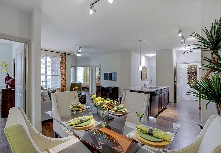 Summercrest Burleson Apartments — Photo 14