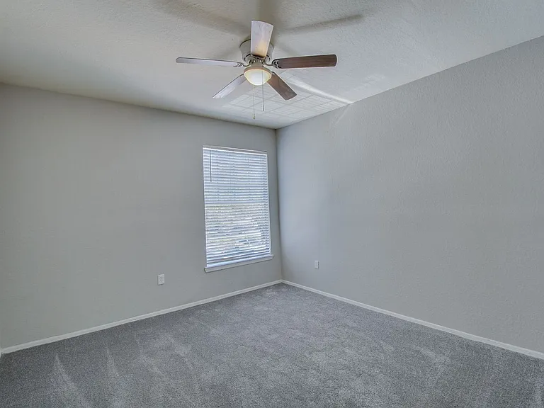107 Vista Verdi Cir #213 — Photo 10