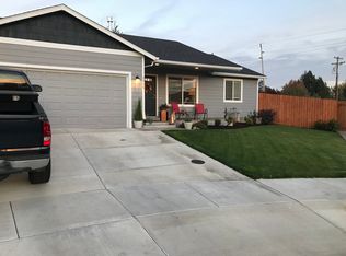 3509 Bald Eagle Dr, Lebanon, OR 97355