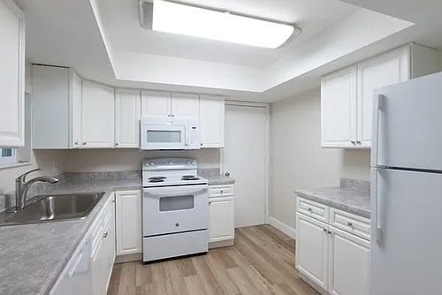308 Park Ave Photo 1
