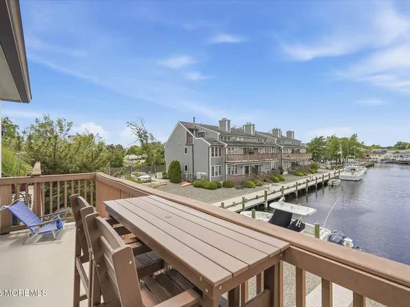 6 Hidden Harbor Drive, Point Pleasant, NJ 08742