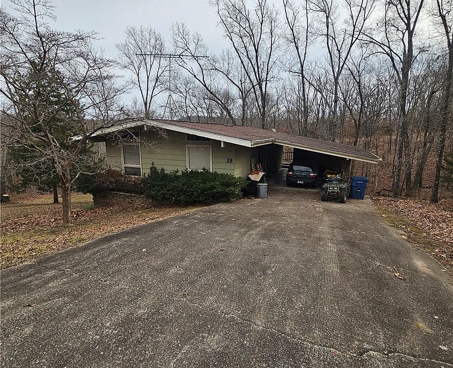 1st image of 28 Haverhill Dr