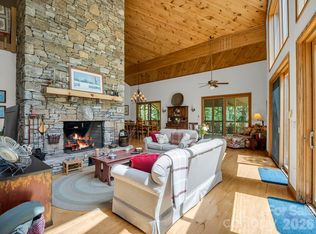 366 Summer Haven Rd, Swannanoa, NC 28778
