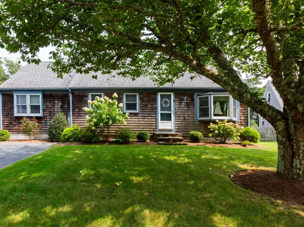 6 Lakeside Terrace, Harwich, MA 02645