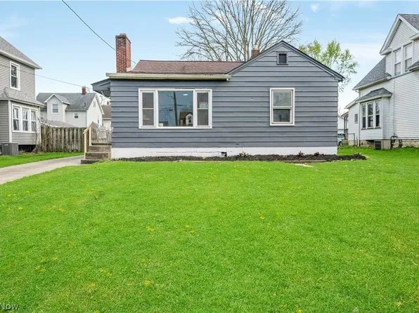 34 Helen Ave, Niles, OH 44446