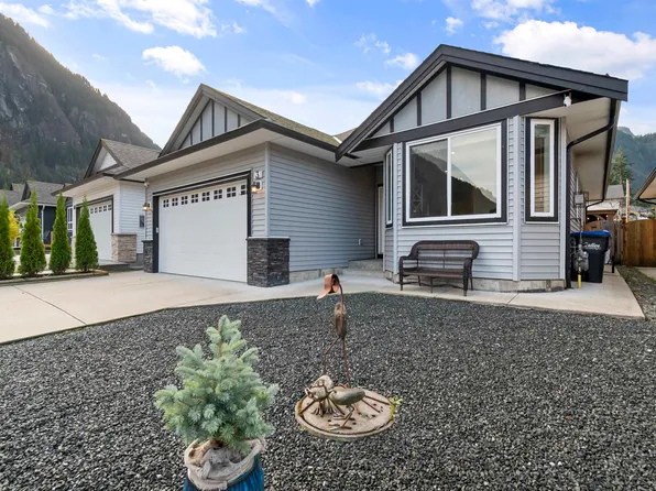 20118 Beacon Rd #3, Hope, BC V0X 1L2