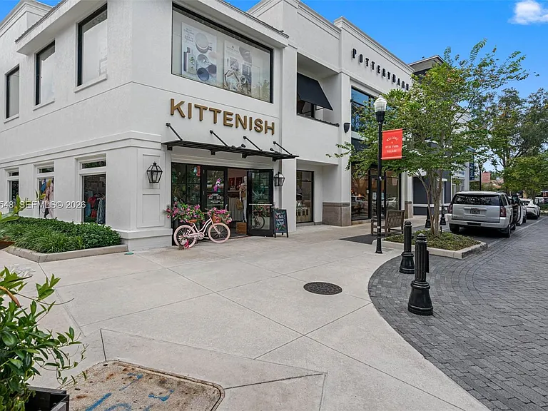 1000 W Horatio St #114 — Photo 31