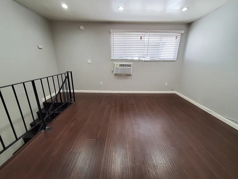 5836 Harold Way #14 — Photo 6