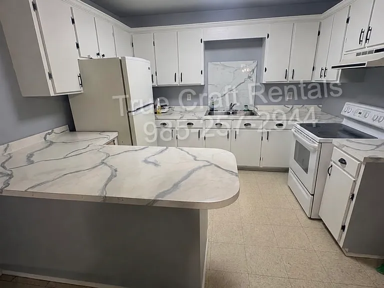 1219 Coteau Rd #A — Photo 1