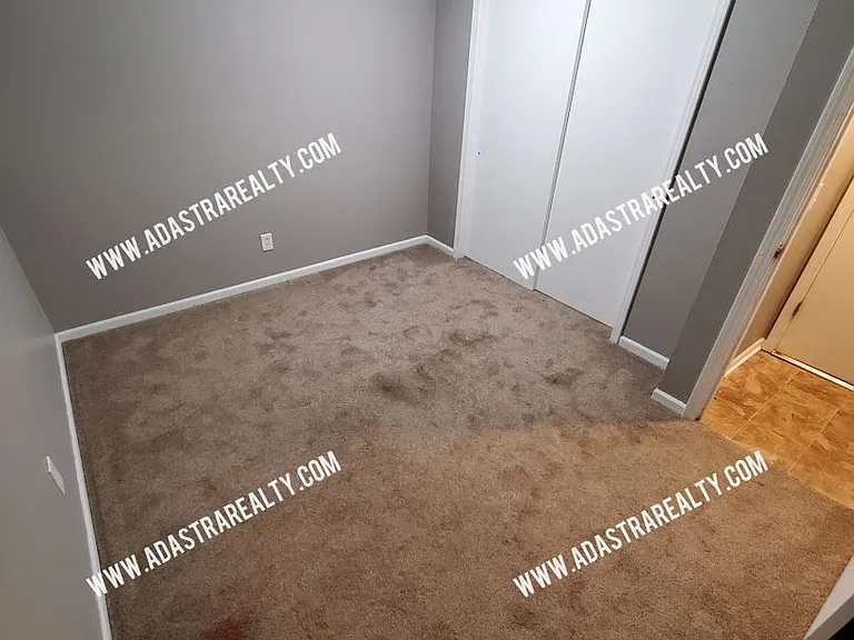 1503 E Elizabeth St — Photo 8