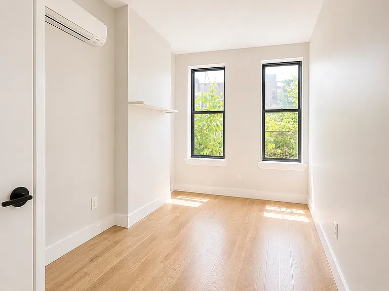 512 Onderdonk Ave #3C — Photo 5