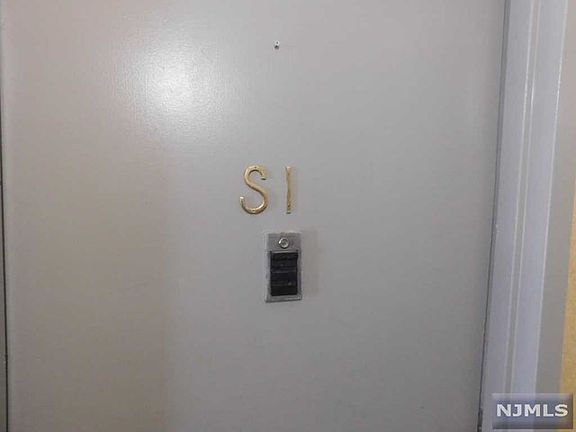 2nd image of 825 Palisade Ave APT S1