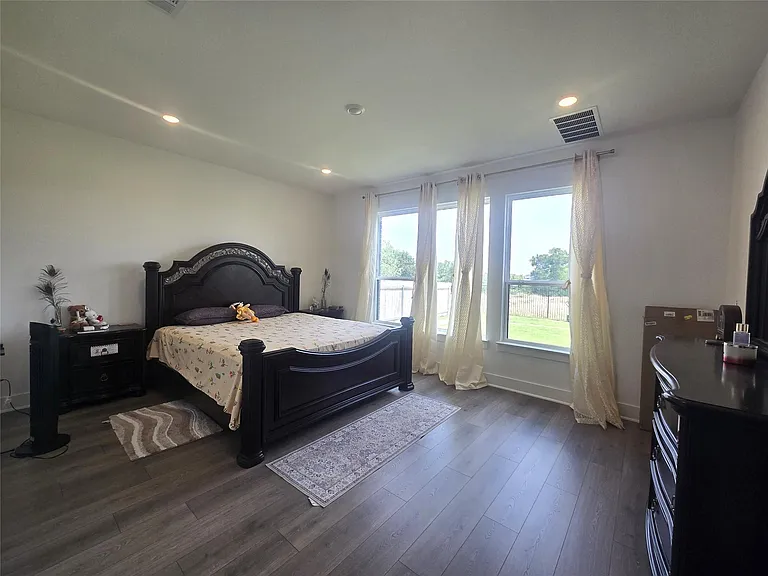 124 Ribera Dr — Photo 15