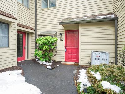 150 Hope St APT 10, Stamford, CT, 06906