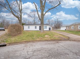 618 Circle Ct, New Whiteland, IN