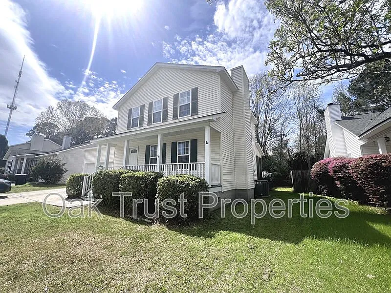 4 bed, 2.5 bath, 2100 sqft, $2,475 — Photo 2