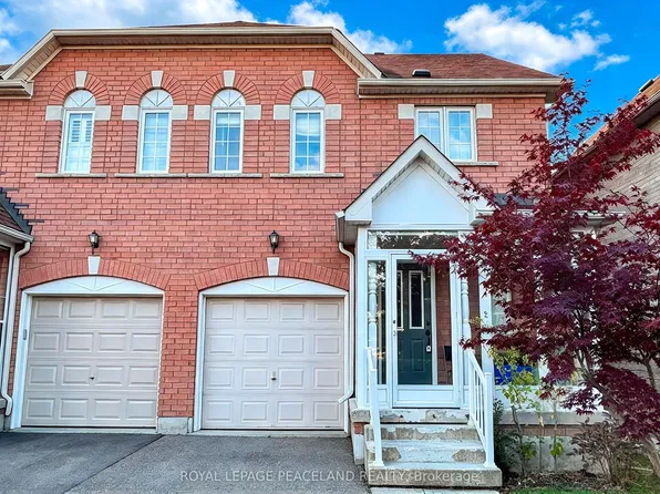 4 Attilio St, Markham, ON L3R 5H3