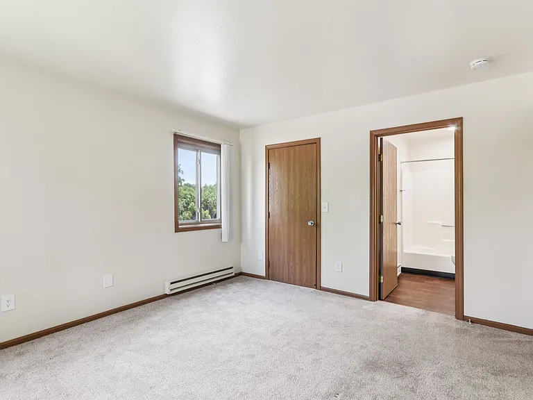 Woodfield Heights Apartments — Photo 67