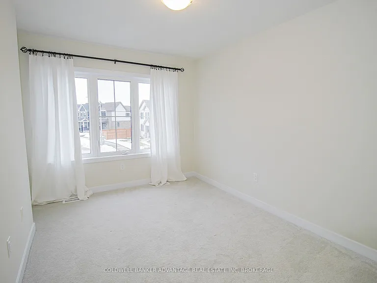 77 Keelson St — Photo 20