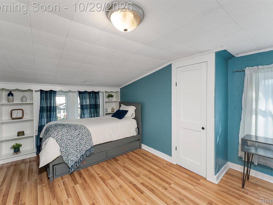 724 Gardenia Ave, photo 25