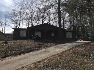 5173 Rosestone Dr, Lilburn, GA 30047