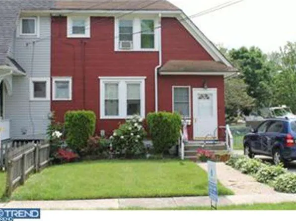 138 W Lincoln Ave, Magnolia, NJ 08049