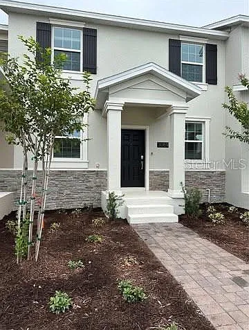 3 bed, 2.5 bath, 1690 sqft, $2,500 — Photo 2