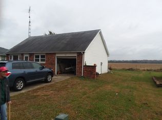 6233 S Jonesville Rd, Columbus, IN 47201