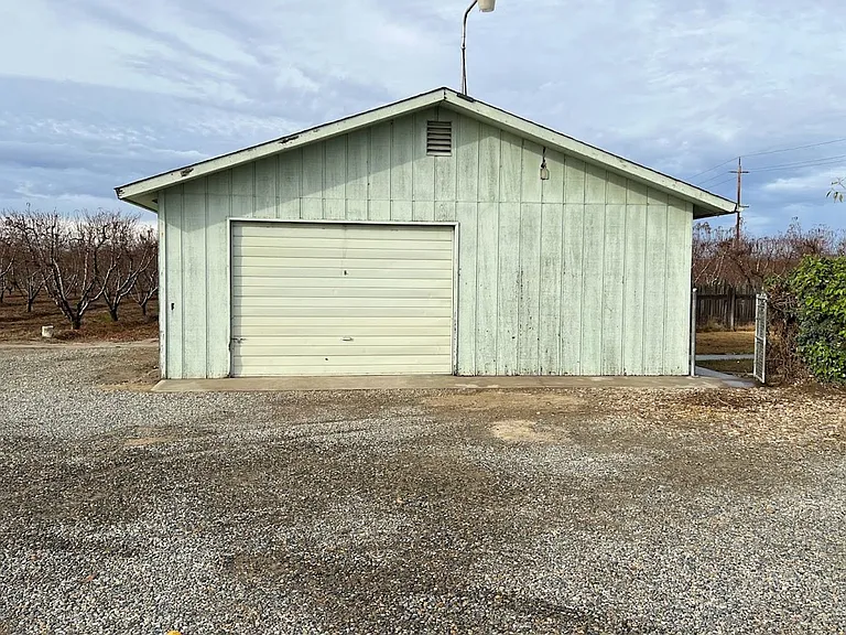 16109 E Manning Ave — Photo 3