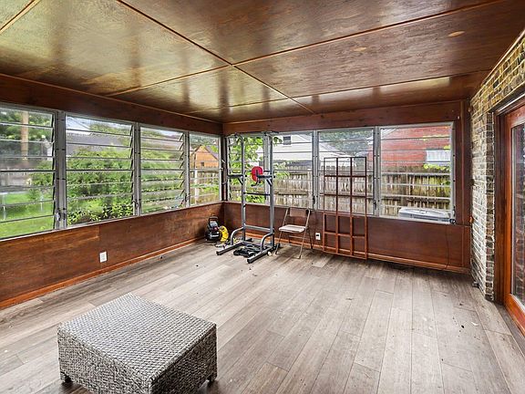 4th image of 1819 McKinley Ave