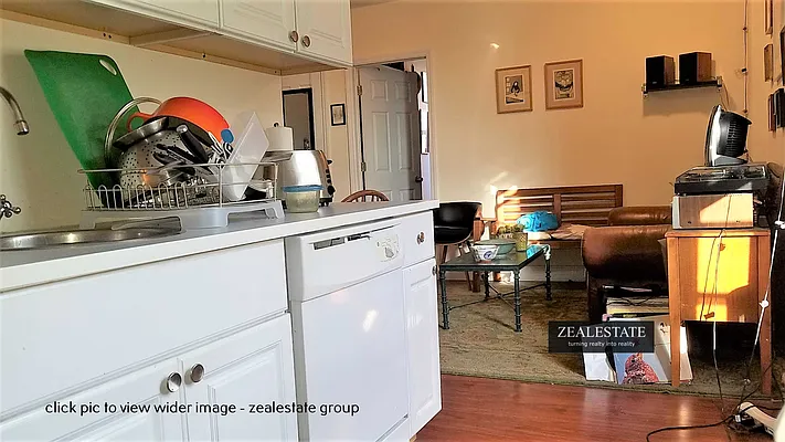 Rented by ZealEstate Group Inc | media 51