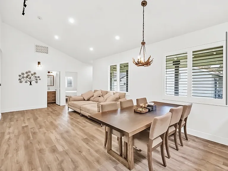 12428 Lilac Ct — Photo 5