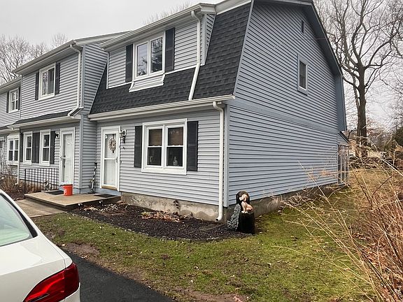 3rd image of 161 Cosey Beach Road APT 8