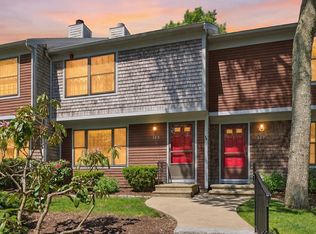 195 Falmouth Rd, Mashpee, MA 02649