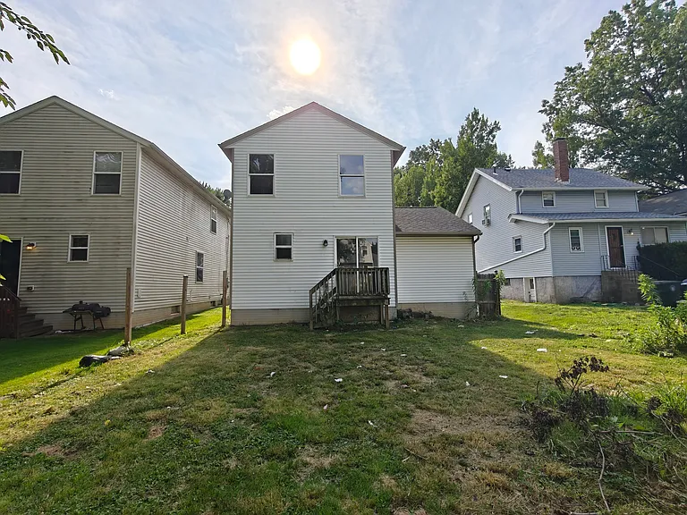 405 Homestead St — Photo 4