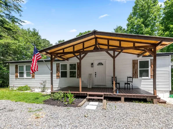 195 Ruby Ln, Mineral Bluff, GA 30559